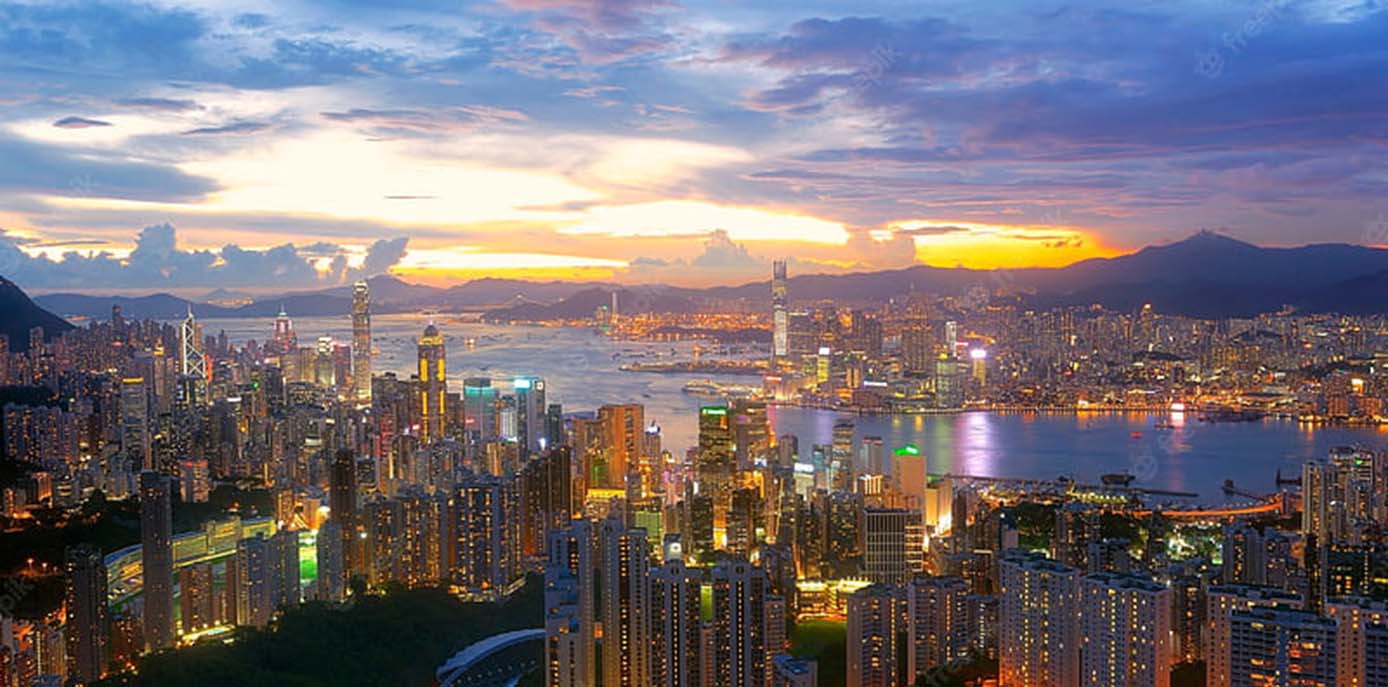 A Whirlwind Adventure in Hong Kong: Exploring the Pearl of the Orient